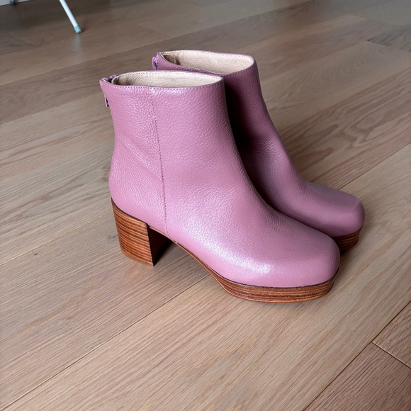 INTENTIONALLY BLANK Shoes - Speed platform ankle boot in Lilac by Intentionally Blank